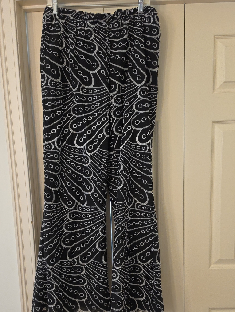 AKIRA Black & White Graphic Wide-Leg Pants